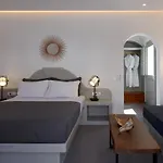 Mountain And Sea Aparthotel
