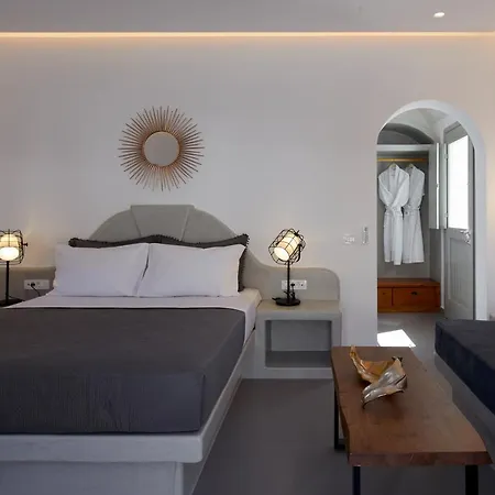 Mountain And Sea Aparthotel