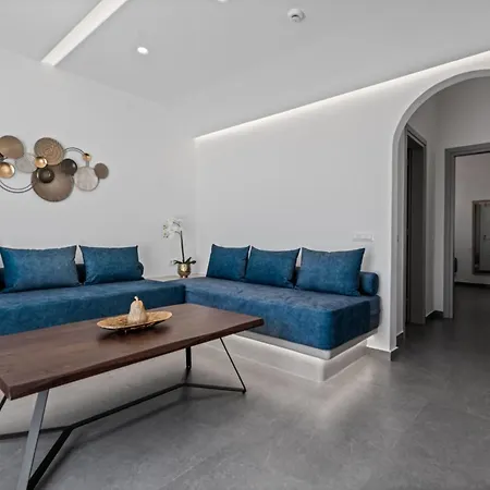 Mountain And Sea Aparthotel Kamári