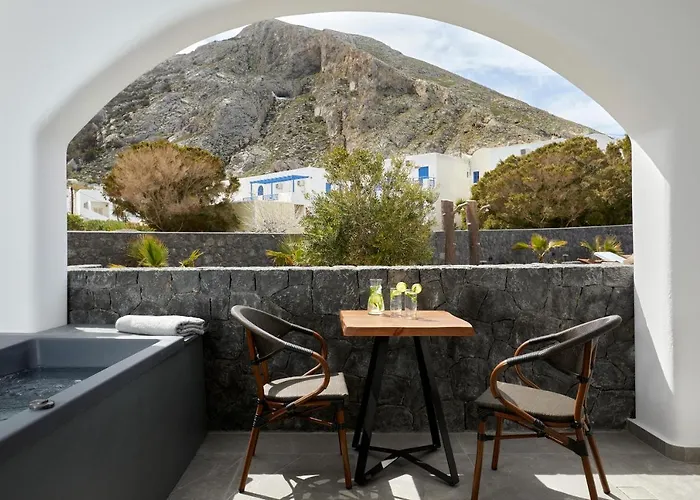 Mountain And Sea Aparthotel 4*